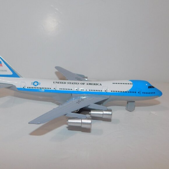 Lot of 6 Diecast Commercial Airplanes 1/300 Daron Realtoy Southwest WestJet AC - Picture 12 of 13
